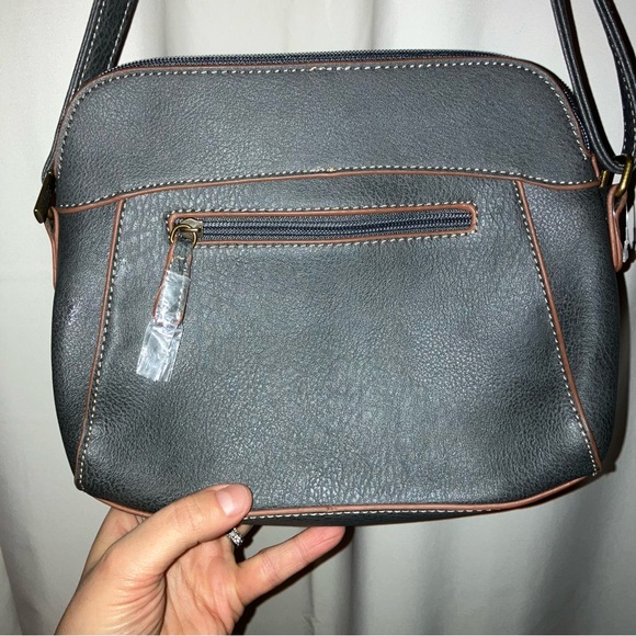 Roots Crossbody Bag - Picture 3 of 4